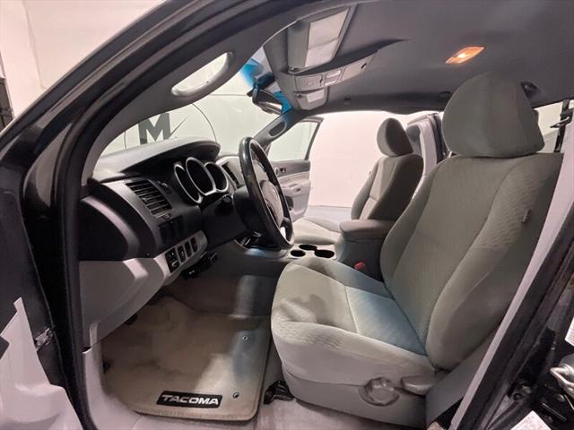 2010 Toyota Tacoma SR5 5-SPEED MANUAL / 4Cyl / 1-Owner /52K MILES