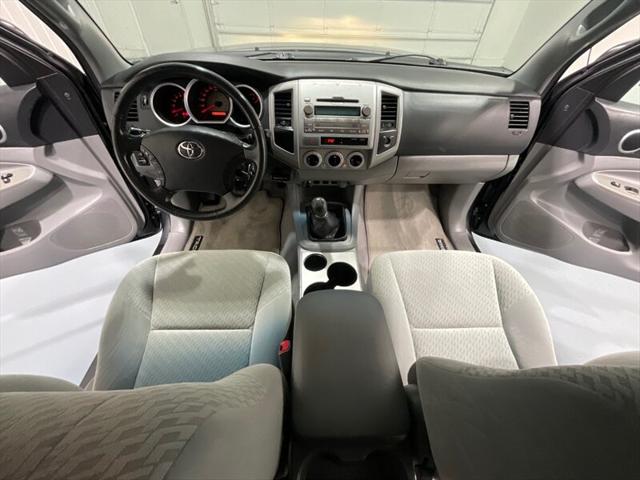 2010 Toyota Tacoma SR5 5-SPEED MANUAL / 4Cyl / 1-Owner /52K MILES