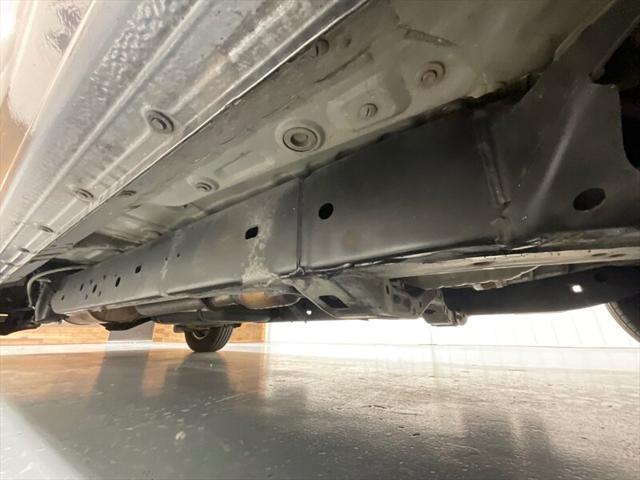 2010 Toyota Tacoma SR5 5-SPEED MANUAL / 4Cyl / 1-Owner /52K MILES