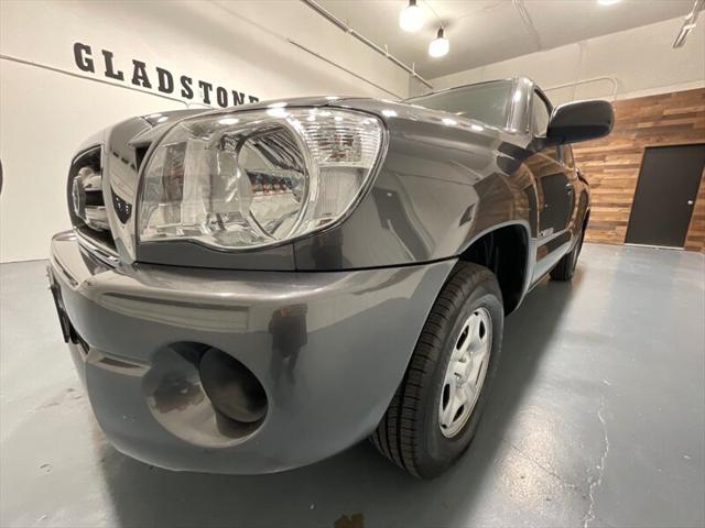 2010 Toyota Tacoma SR5 5-SPEED MANUAL / 4Cyl / 1-Owner /52K MILES