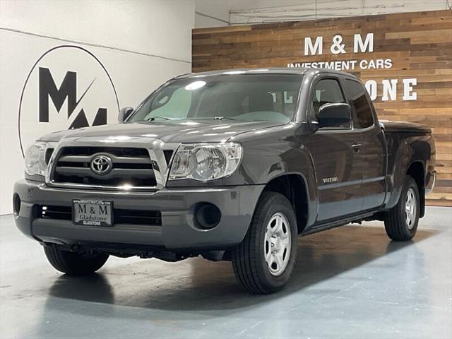 2010 Toyota Tacoma SR5 5-SPEED MANUAL / 4Cyl / 1-Owner /52K MILES