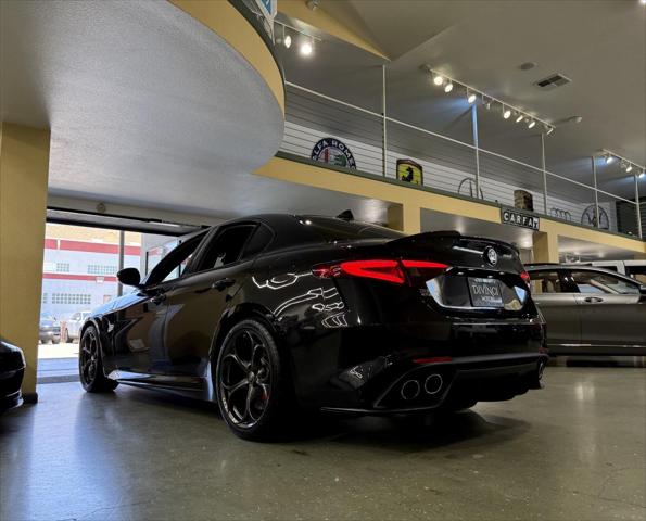 2022 Alfa Romeo Giulia Quadrifoglio RWD