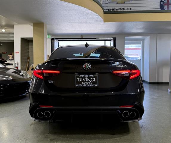 2022 Alfa Romeo Giulia Quadrifoglio RWD