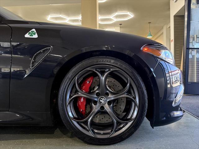 2022 Alfa Romeo Giulia Quadrifoglio RWD