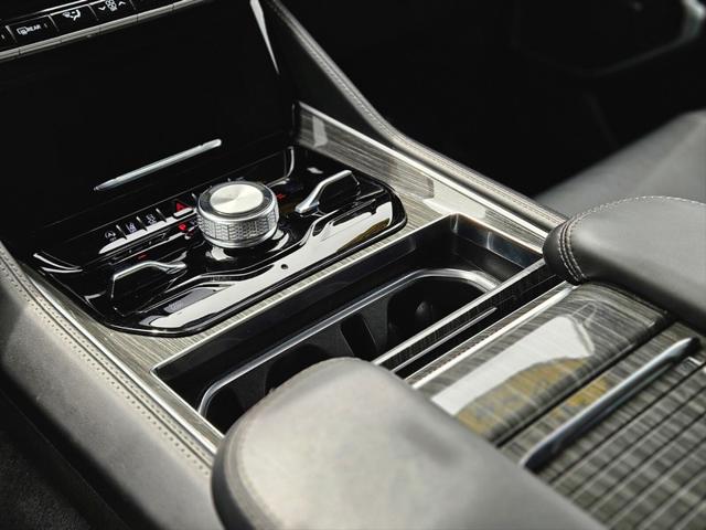 2022 Jeep Wagoneer Series II 4x4