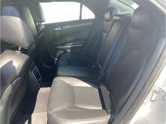2012 Chrysler 300 Limited