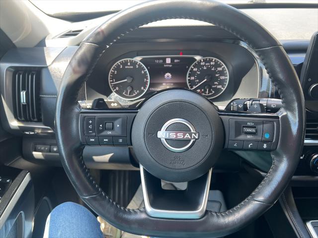 2023 Nissan Pathfinder SL 4WD
