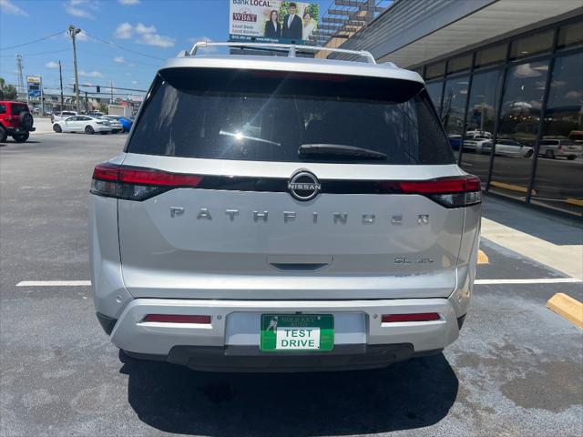 2023 Nissan Pathfinder SL 4WD