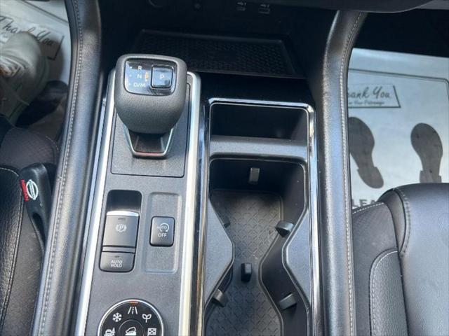 2023 Nissan Pathfinder SL 4WD