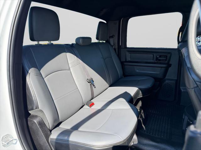 2024 Ram 3500 Tradesman Crew Cab 4x4 8' Box