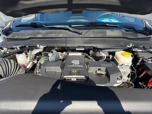 2024 Ram 3500 Tradesman Crew Cab 4x4 8' Box