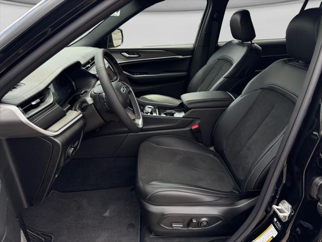 2026 Jeep Grand Cherokee L Altitude 4x4