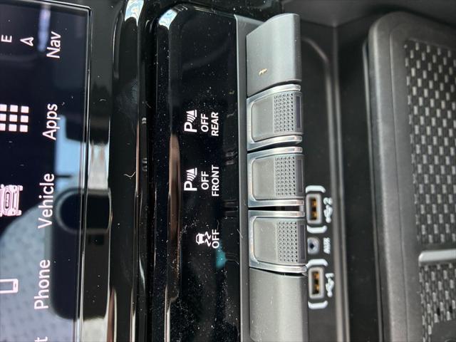 2026 Ram 1500 Laramie Crew Cab 4x4 57 Box