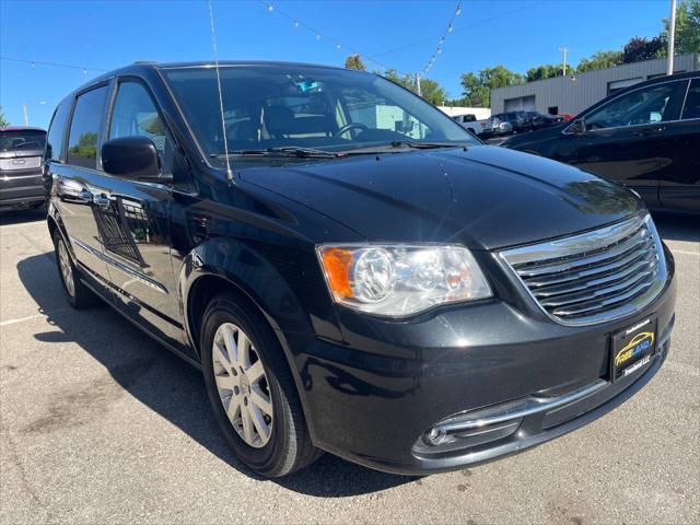 2015 Chrysler Town & Country Touring