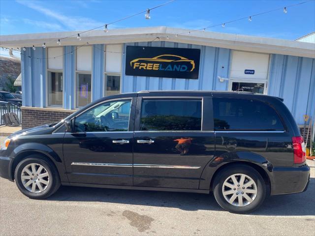 2015 Chrysler Town & Country Touring