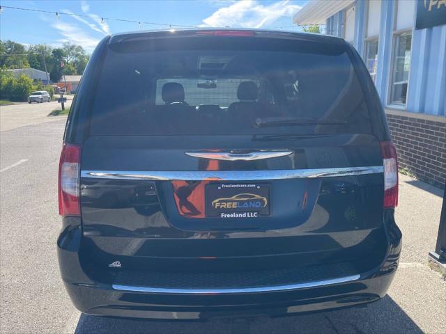 2015 Chrysler Town & Country Touring