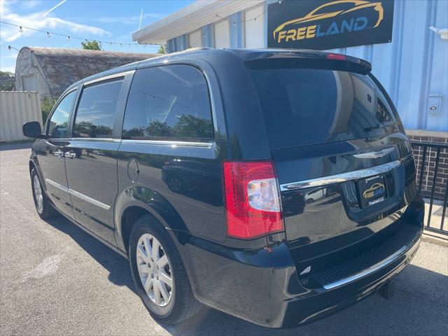 2015 Chrysler Town & Country Touring