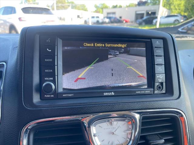 2015 Chrysler Town & Country Touring