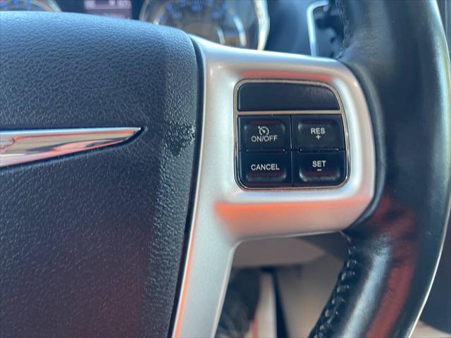 2015 Chrysler Town & Country Touring
