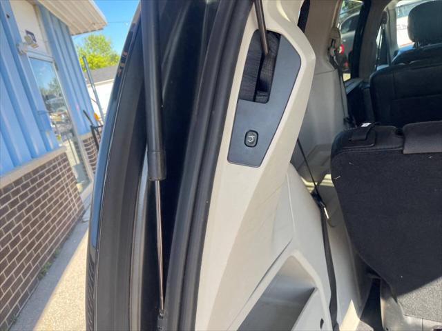 2015 Chrysler Town & Country Touring