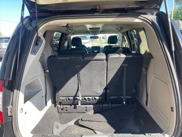 2015 Chrysler Town & Country Touring