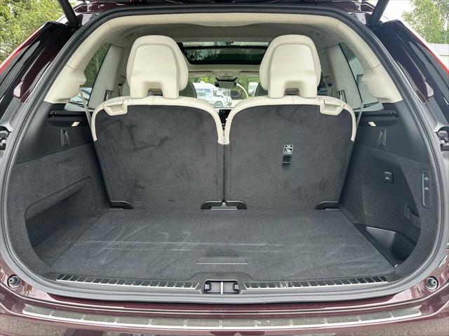 2026 Volvo XC90 Plug-In Hybrid Ultra, T8 AWD, Electric/Gasoline, Bright, 6 Seats