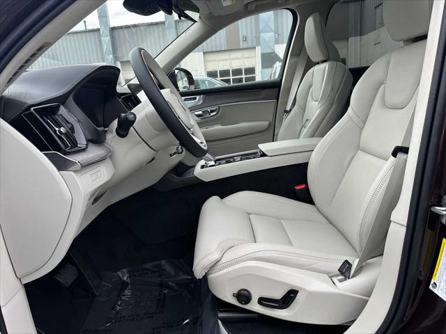 2026 Volvo XC90 Plug-In Hybrid Ultra, T8 AWD, Electric/Gasoline, Bright, 6 Seats