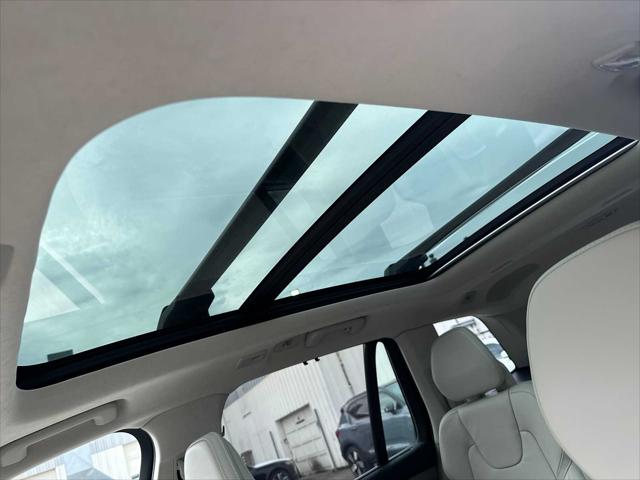 2026 Volvo XC90 Plug-In Hybrid Ultra, T8 AWD, Electric/Gasoline, Bright, 6 Seats