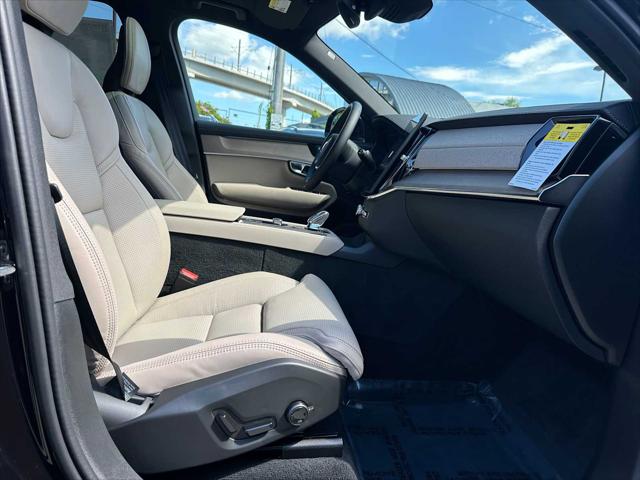 2026 Volvo XC90 Plug-In Hybrid Ultra Dark Theme, T8 AWD, Electric/Gasoline, 7 Seats