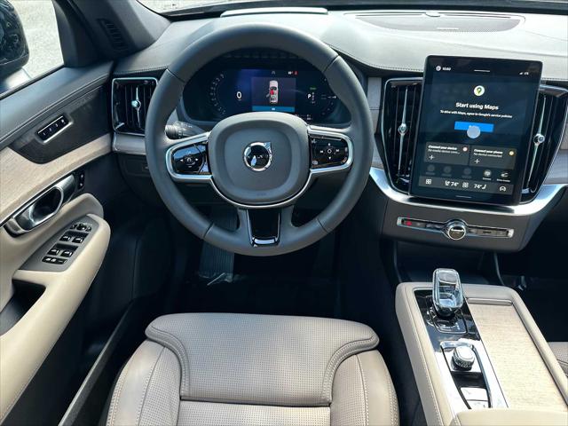 2026 Volvo XC90 Plug-In Hybrid Ultra Dark Theme, T8 AWD, Electric/Gasoline, 7 Seats