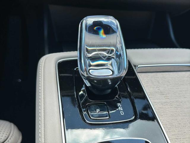 2026 Volvo XC90 Plug-In Hybrid Ultra Dark Theme, T8 AWD, Electric/Gasoline, 7 Seats