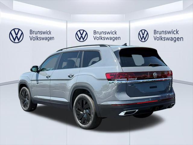 2026 Volkswagen Atlas SE with Technology