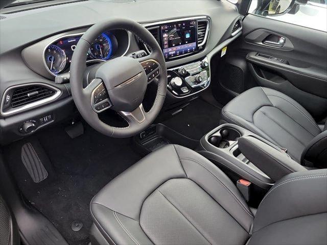 2027 Chrysler Pacifica LX