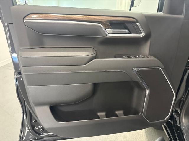 2026 Chevrolet Silverado 1500 4WD Crew Cab Short Bed RST