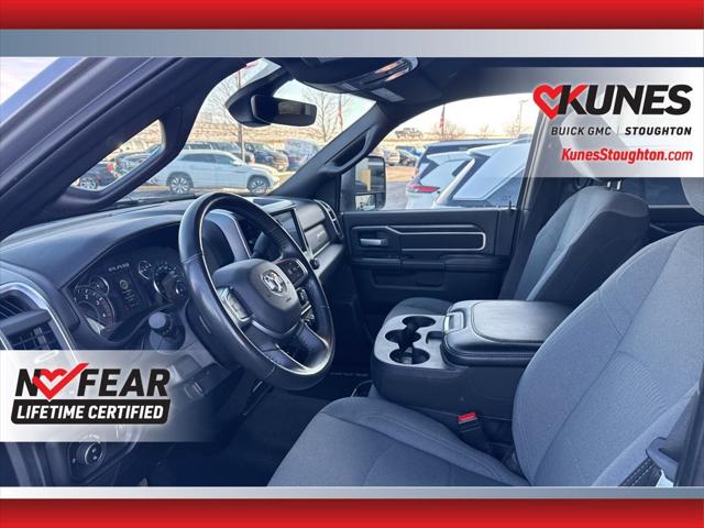 2024 Ram 3500 Big Horn Crew Cab 4x4 8' Box