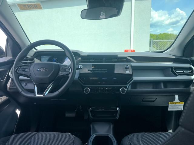 2027 Chevrolet Bolt LT FWD