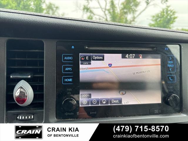 2017 Toyota Sienna XLE 8 Passenger