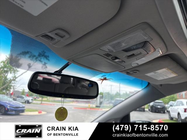 2017 Toyota Sienna XLE 8 Passenger