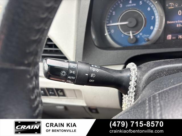 2017 Toyota Sienna XLE 8 Passenger