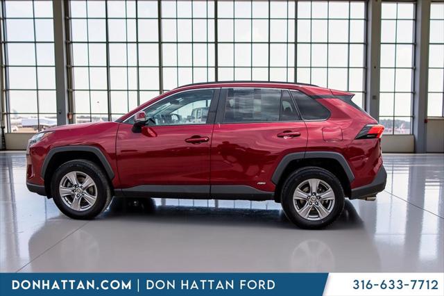 2022 Toyota RAV4 Hybrid XLE