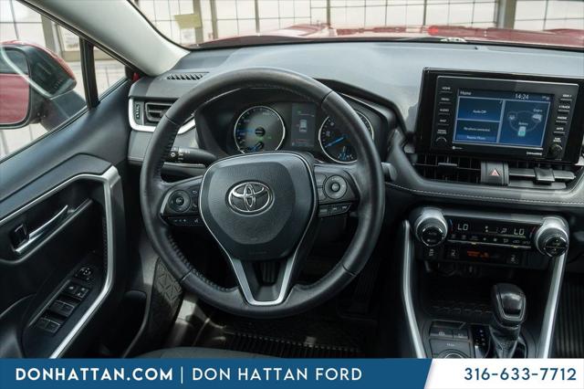 2022 Toyota RAV4 Hybrid XLE