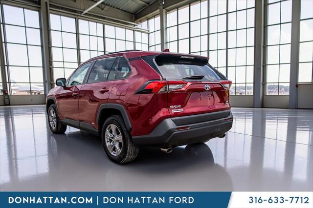 2022 Toyota RAV4 Hybrid XLE