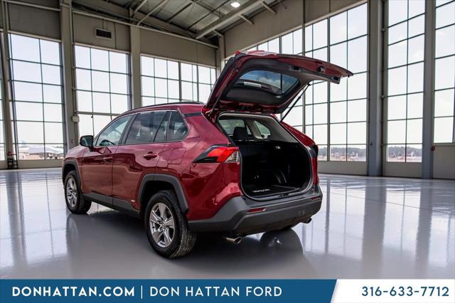 2022 Toyota RAV4 Hybrid XLE