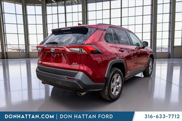 2022 Toyota RAV4 Hybrid XLE