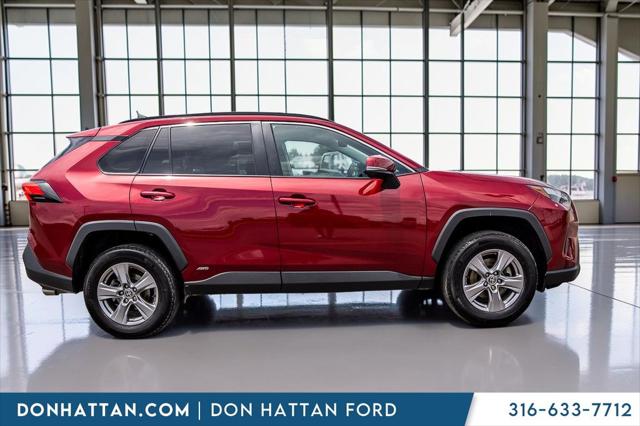 2022 Toyota RAV4 Hybrid XLE