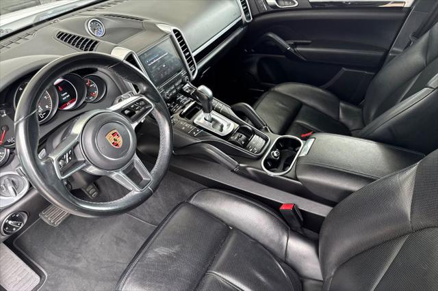 2018 Porsche Cayenne Unknown