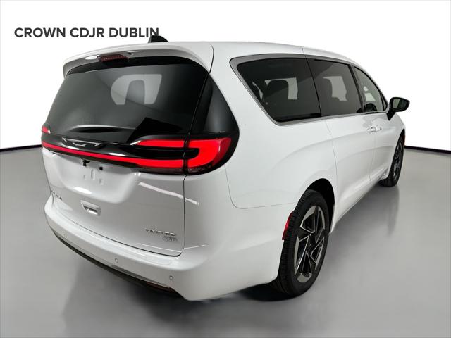 2027 Chrysler Pacifica Limited