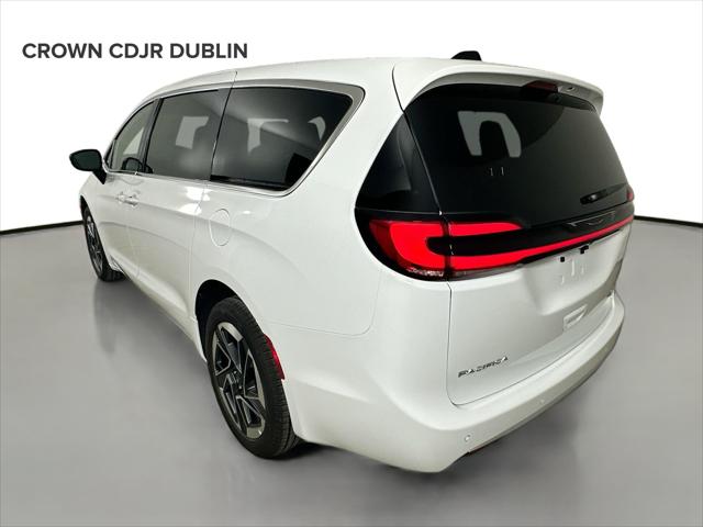 2027 Chrysler Pacifica Limited