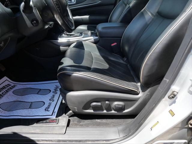 2017 INFINITI QX60 Base