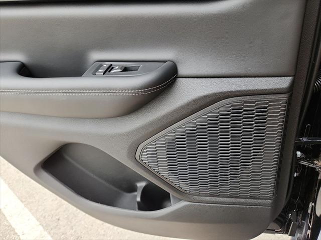 2026 Jeep Grand Cherokee Laredo 4x2